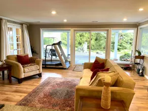 Panoramic Lake/Mt. View Guest Suite in Bellevue - Image 5