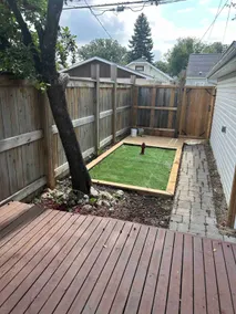 Lovely St Boniface home w/ king bed + private yard - Image 3