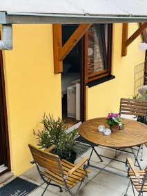 Family-friendly duplex balcony & terrace - Image 2