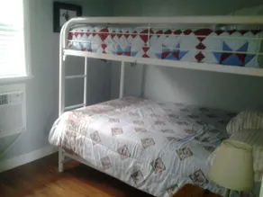 Cosy home close to beach in Parksville - Image 4