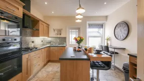The Abbey Apartment - Image 3