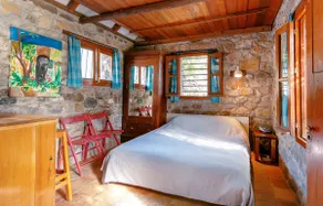 Stone Cabin Betis - Image 4