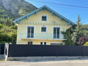4-bedroom house · Sauna, Jacuzzi & Garden. Mountains - Image 4
