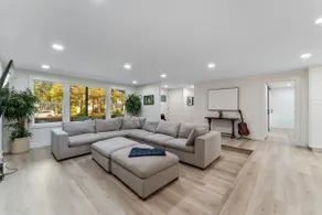 Beautiful 4 bedroom private family getaway! - Image 4