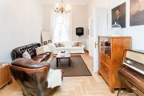 Budapest HOME Bourgeous Chic - Image 2