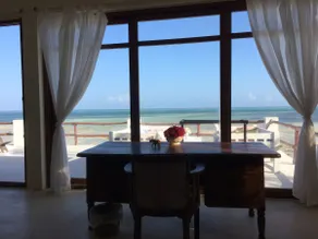 Escape to The Beach House: your private paradise! - Image 4