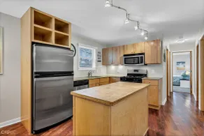 Perfect 3 Bedroom Steps To Beach With Parking! - Image 4
