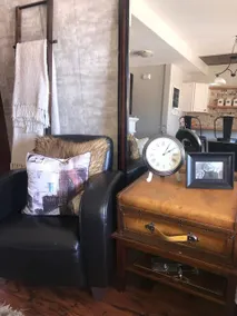 GETAWAY SUITE NEAR THE ROCKIES - SELF CONTAINED - Image 5
