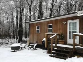 “The Lookout” Cabin Getaway in the Poconos! - Image 2