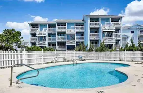 Island Dream w/Ocean Peeks, Pool, Steps to Beach - Image 4