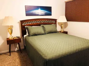 The Happy Holiday Retreat — 2bd | Ski Family Stay - Image 4