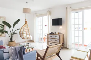 Lovely&Sunny Apartament Near Poris Beach - Image 3