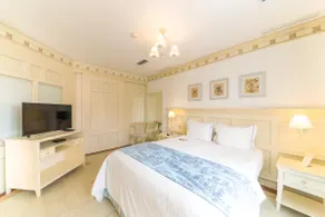 Luxury Suite 602 at Jurerê - Image 2