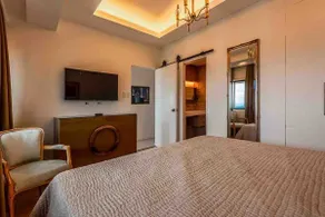 Luxury 3 Bedroom 1205 - Image 4