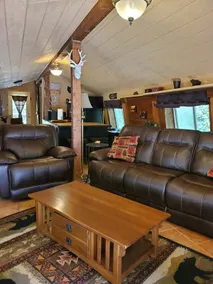 Applebarn Cabin for couples, lg yard dog friendly - Image 2