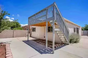 Comfy, contemporary, quiet retreat with views of the Petroglyphs  - Image 2
