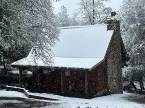 Apple Valley Cabin - Image 2