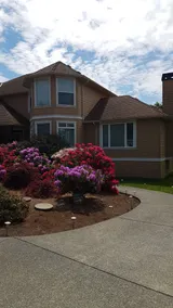Sunny suite close to Sooke harbour and town core. - Image 3