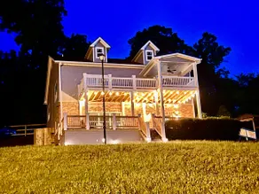 GUIDOs HOME, Lake & Mtn Views, sleeps 4 (A) - Image 2