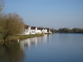 On the lake - Image 3