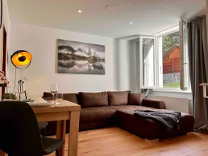 Wesley House - Image 2