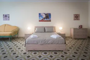 Villa Suite with Hot Tub - Image 5