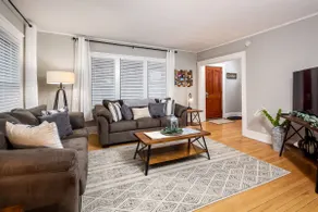 Classic Lansing Home: Mitt i allting - Image 3