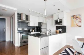 GORGEOUs Best Location, POOL and stunning views - Image 3
