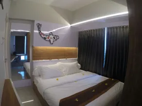 2 bed apartment on top Pakuwon Mall Surabaya City - Image 4