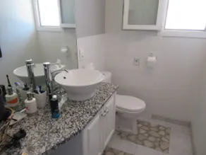 Chalet with pool & garden near town centre - Image 4