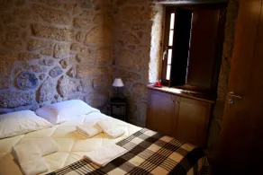 The room in the stay with history! - Image 5