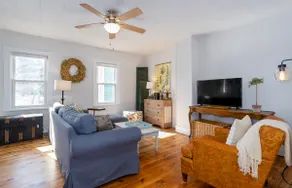 The House in Luray. - Image 4