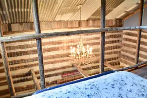 Spring Creek Place Cabins - White Rose Cabin - Image 4
