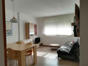 New apartment, large patio, air conditioning and beach 5m away - Image 2