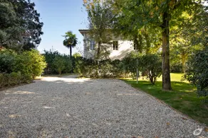 Villa Liberty 1927 with heated pool in the park - Image 5