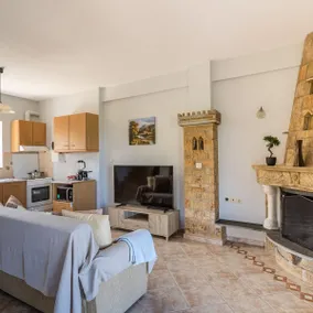 Chioureas apartments - Image 4