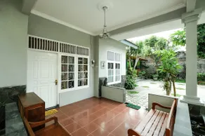 4BR House w/ Wifi at Pondok Toemaritis 2 - Image 2