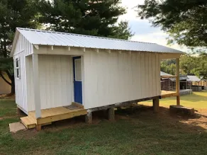 Cabin in The Pines - Image 2