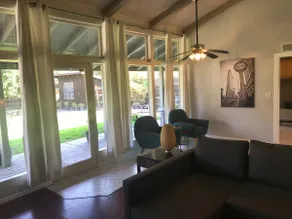 Charming Mid-Century Entire Home. - Image 4