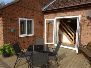Riverside Cottage - Image 4