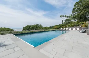 Spacious house next to the beach, Ferry and Eateries. - Image 3