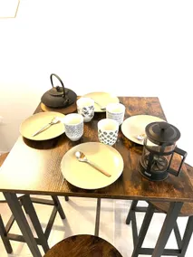 Comfortable Déco studio in quiet flowery courtyard - Image 3