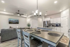 King Bed |Spacious house |Pets OK - Image 3