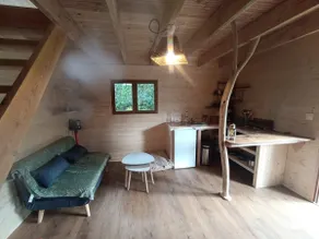Unusual Farm Cabin - Image 4