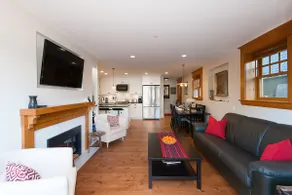 Executive Heritage Home/Best Neighbourhood in City - Image 4