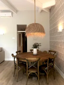Charming design apartment with garden in Moita - Image 2