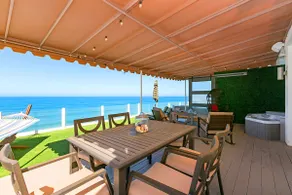 DIN OCEANFRONT STRAND HOUZ - Image 4