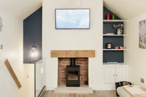 A hidden gem in the heart of Tealby village. - Image 2