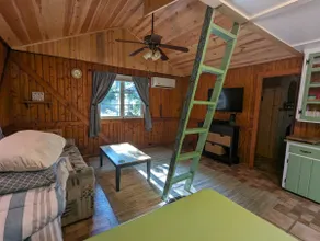 Cozy cottage! WiFi+AC/Heat+Close to 2 lakes - Image 5