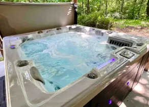 Ocoee River Cabin: hot tub, fire pit, game room - Image 3